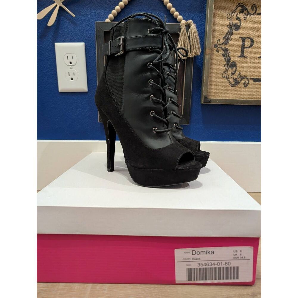 JustFab Domika Black Lace Up Peep Toe Platform Stiletto Booties Size 8 EUC w BOX